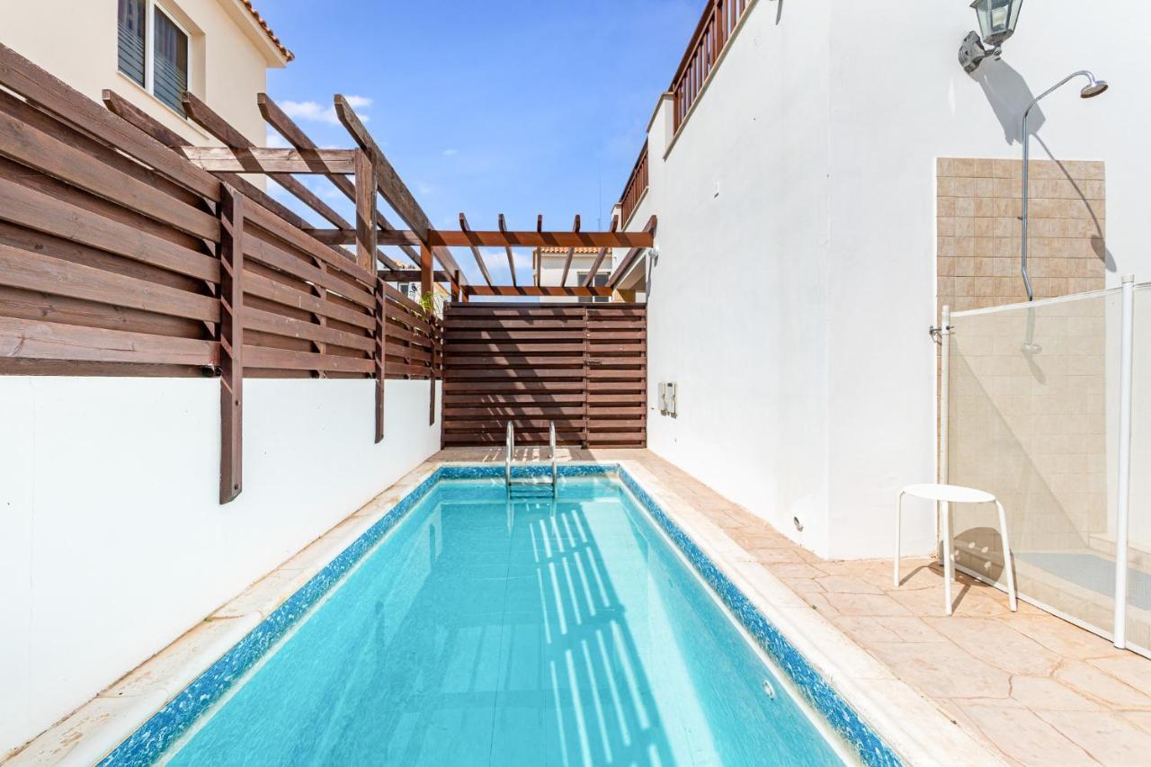 Villa Rosedale By Ezoria Villas Ayia Napa Bagian luar foto