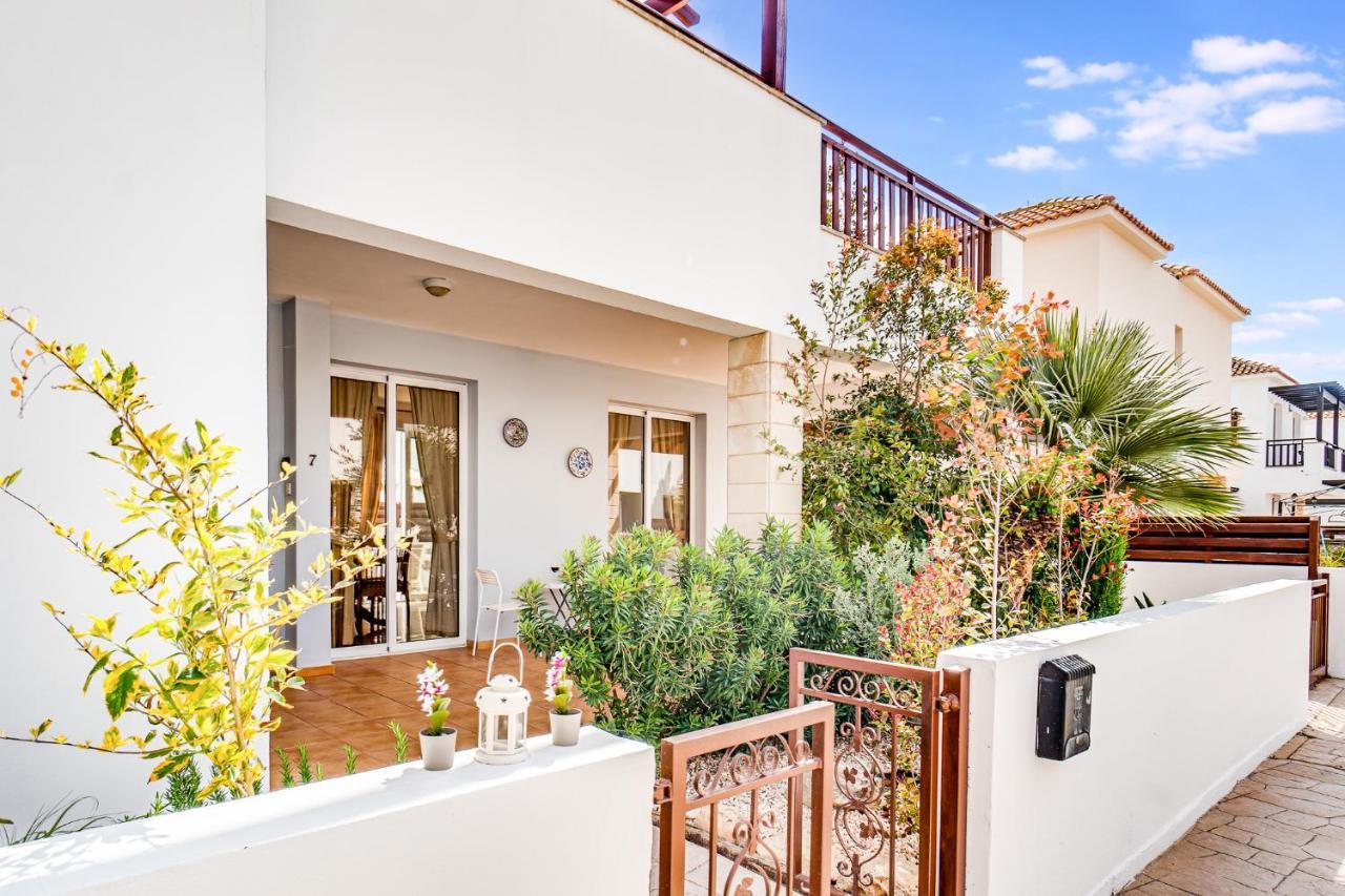 Villa Rosedale By Ezoria Villas Ayia Napa Bagian luar foto