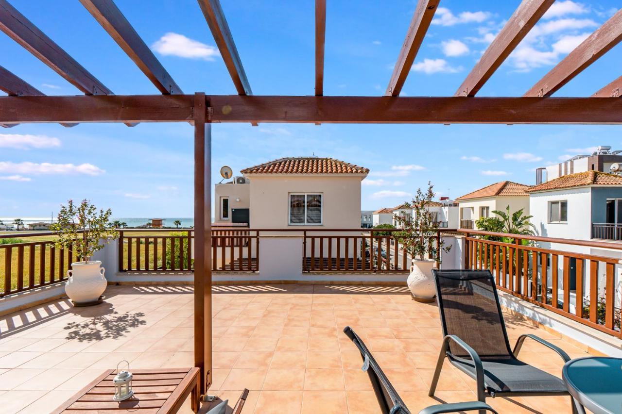 Villa Rosedale By Ezoria Villas Ayia Napa Bagian luar foto